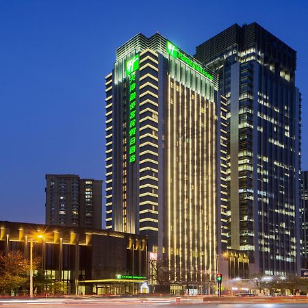 Holiday Inn & Suites Tianjin Downtown By Ihg,Tianjin Drum Tower,Joycity Shopping Mall,Tianjin Ancient Cultural Street,Haihe River,The Porcelain House,Convenient Access To Tianjin Binhai International Airport Luaran gambar
